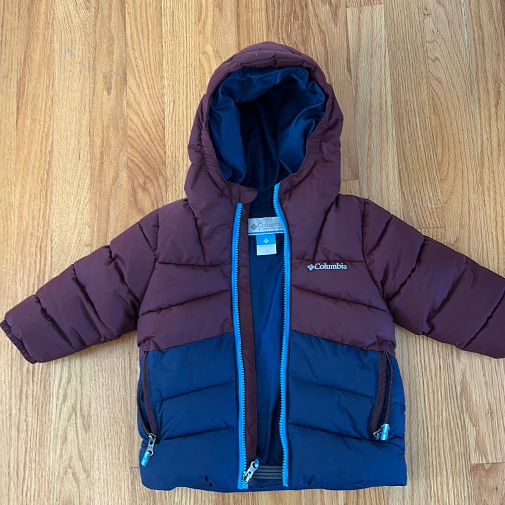Columbia Toddler Artic Blast Jacket, maroon/navy, size 2T, excellent condition